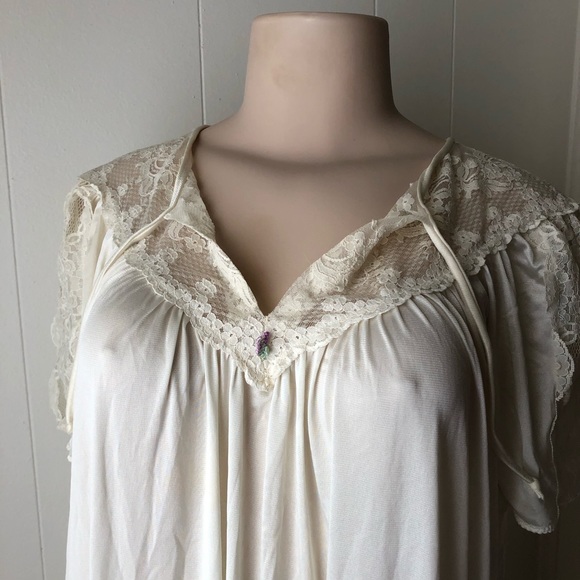 Vintage Soft Nightie - Picture 3 of 8